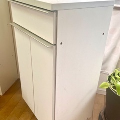 ニトリ引き出し付き分別回収棚の画像