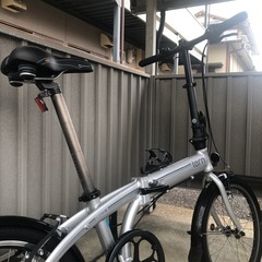 自動車の画像