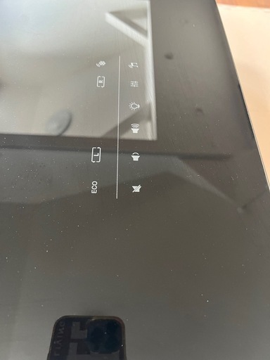 10月29日まで引き取り限定の方は10万円にします。スマートテーブルSTB90-B 冷蔵庫と冷凍庫付き！スピーカー、USB付き　今年2
