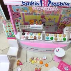 タカラトミーりかちゃん、まとめ売り カークランドドールハウスの画像