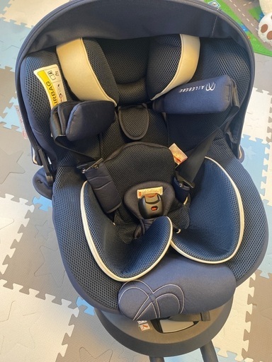 エールべべ チャイルドシート