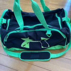 アンダーアーマースポーツバッグ
