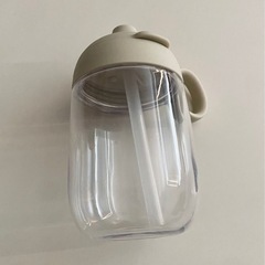 【新品同様の美品】キントー ストローマグ 260ml BONBO ボンボ 子供用食器 トライタン樹脂製の画像