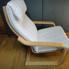 イケアのパーソナルチェアーPOANG