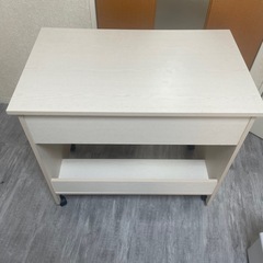 pcテーブル&2人掛けソファの画像