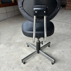【終了】回転椅子 業務用イス　オフィスチェアの画像