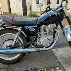 YAMAHA SR400の画像