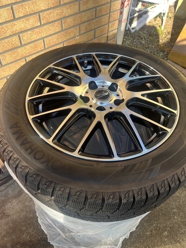 【受け渡し者様決定】最終値下げ215/55R17スタッドレスタイヤセット