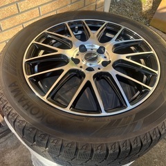 【受け渡し者様決定】最終値下げ215/55R17スタッドレスタイ...