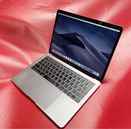 ノートパソコン MACBOOK PRO 2017 RAM 8G