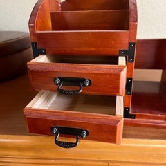 木製　小物入れの画像