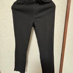 ユニクロ　サイズM　長ズボン