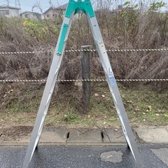 格安！早い者勝ち！６段脚立