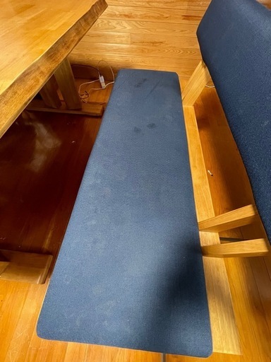 【交渉中】
ダイニングテーブルセット! 1年半ほど使用