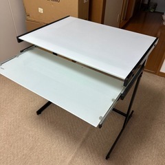 パソコンデスク？