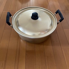 鍋　直径３８cmくらい