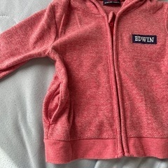 子ども服　EDWIN パーカー　の画像