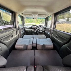 安心の1年保証付き‼️25年式！月々1.2万円〜分割払い可❗️ 車検2年付き！【名義変更代込み】大人気☆ホンダ N-BOXカスタム☆ステアリングスイッチ付き☆HDDナビ付き☆走行中DVD見れます☆ETC付き☆バックカメラ付き☆電動スライドドア♪しかも両側☆ドラレコ付き☆スマートキー☆フルオートエアコン☆事故歴修復歴なし☆そのまま乗って帰れます❗️の画像