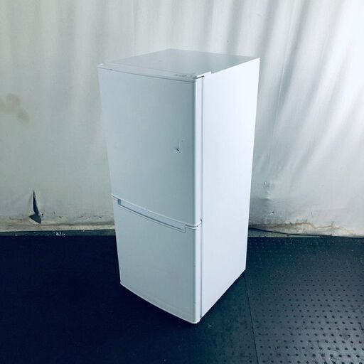 ID:rg219643 ニトリ 冷蔵庫 一人暮らし 中古 2019年製 2ドア 106L ホワイト 直冷式 右開き NTR-106(W)  【リユース品：状態C】【送料無料】【設置費用無料】