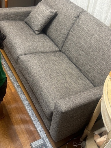 美品　三人掛け　ソファー　布製　配達可能