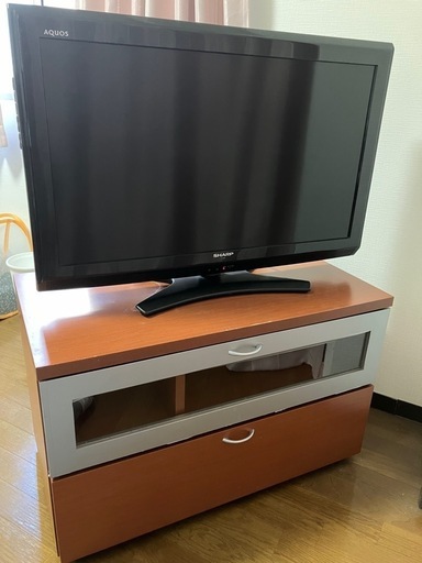 【SHARP/AQUOS】の32インチTV
