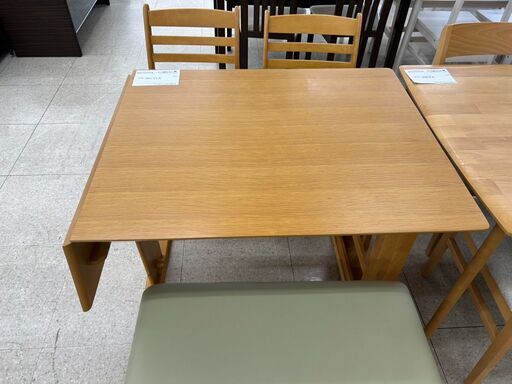 ★ジモティ割あり★  4人掛けダイニングセット ナチュラル H70×D75.5×W93.1～121.4 クリーニング済み TJ9223