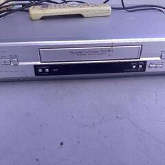 VHSビデオデッキ三菱HV-H500の画像