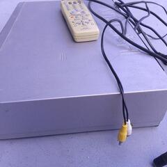 VHSビデオデッキ三菱HV-H500の画像