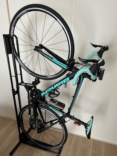 ロードバイク　BIANCHI サイクルロッカー縦置きスタンドセット