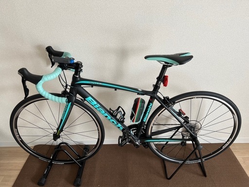 ロードバイク　BIANCHI サイクルロッカー縦置きスタンドセット