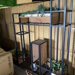 0円！！オシャレな展示台②