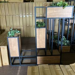 0円！！オシャレな展示台③