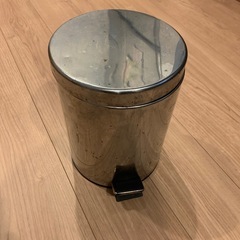 ペダル式スチールゴミ箱