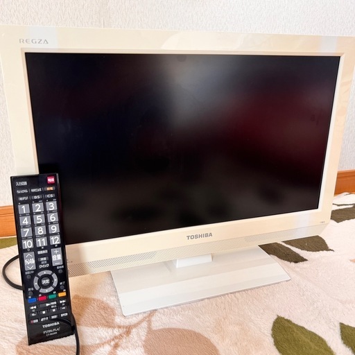 東芝 テレビ REGZA 19B3 リモコン付 レグザ 白 ホワイト 19インチ