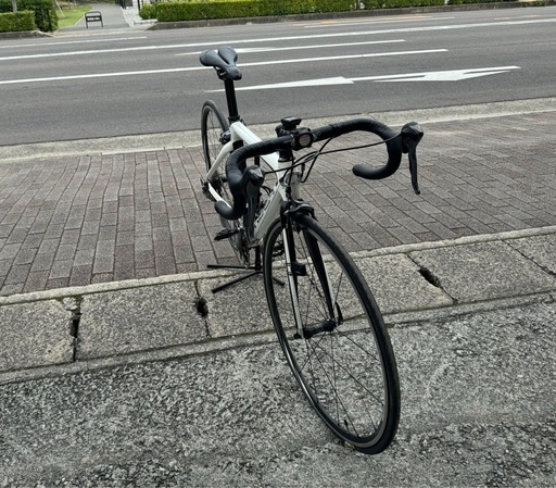 ORBEA オニキス BL 1867（中古）ホワイト＆ブラック