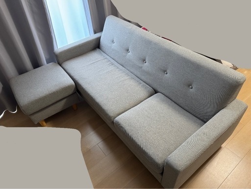 グレーソファー