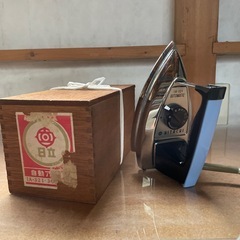 500円値下げ中！昭和レトロ 日立 アイロン 状態◎