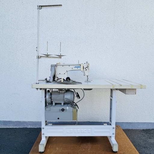 値下げ！NA8771 簡易動作品　JUKI ジューキ　工業用ミシン　DDL-5570L テーブル付き　工業用本縫いミシン