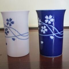 湯飲み・陶器製ゆのみ・（小花用花器・小花用花瓶）の画像
