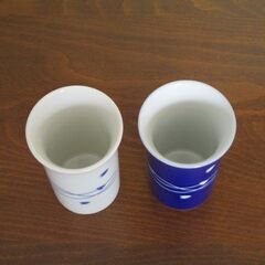 湯飲み・陶器製ゆのみ・（小花用花器・小花用花瓶）の画像