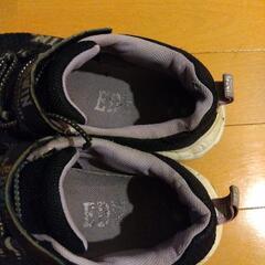 エドウィン　スニーカーの画像