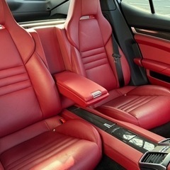 ポルシェ  パナメーラ GTS  ディーラー車両　左ハンドルの画像
