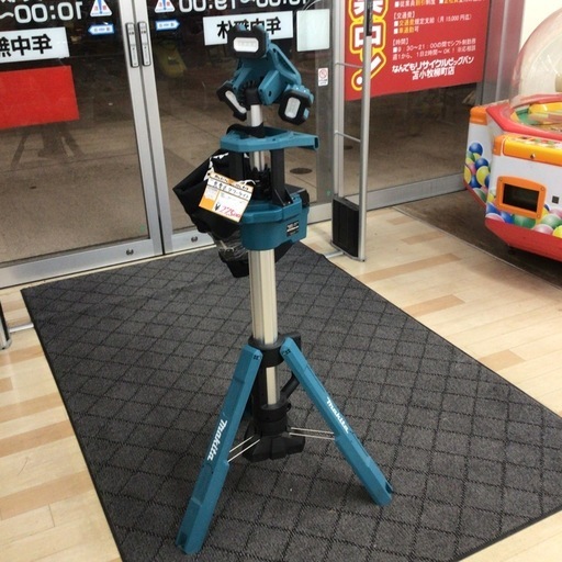【中古】【店頭引取限定】マキタ　充電式タワーライト　ML814　27500円