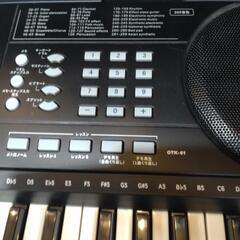 電子キーボード onetone 61鍵盤 OTK-61　アダプター無しの画像