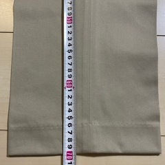 ユニクロ　ツータックチノパン　ベージュ　ウエスト73cm　の画像