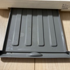 カップ乾燥ラック付き排水、カップ蓋付きの食器ホルダー、ベビーボトルラック、キッチンキャビネットストレージボックス、キッチン・家庭・オフィスに適していますの画像