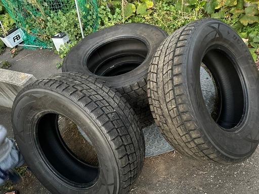 DUNLOP 冬タイヤ 4本 サイズ275/65R17 115Q ランドクルーザープラド