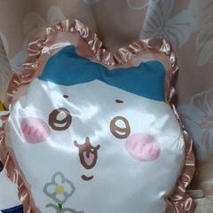 ちいかわ ぬいぐるみ&クッションのセットの画像