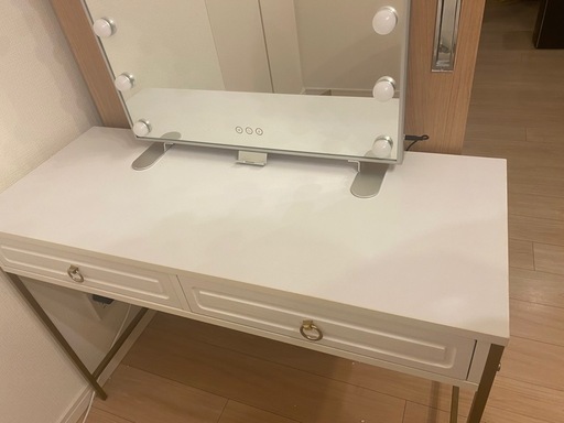【ドレッサー】女優ミラーとデスクセットです！