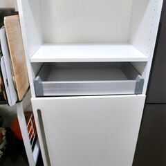 キッチン収納棚　キッチンボードの画像